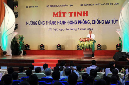 Phó Thủ tướng Chính phủ Trương Hòa Bình phát biểu tại Lễ mít tinh.

